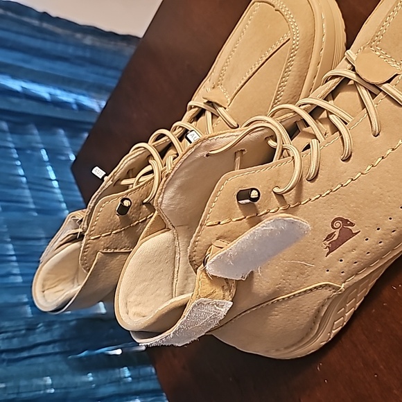 Shoes - suede sneakers. New just has no tags - Picture 6 of 6